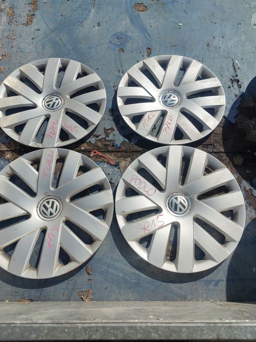 Kołpaki VW  polo R15 spinki