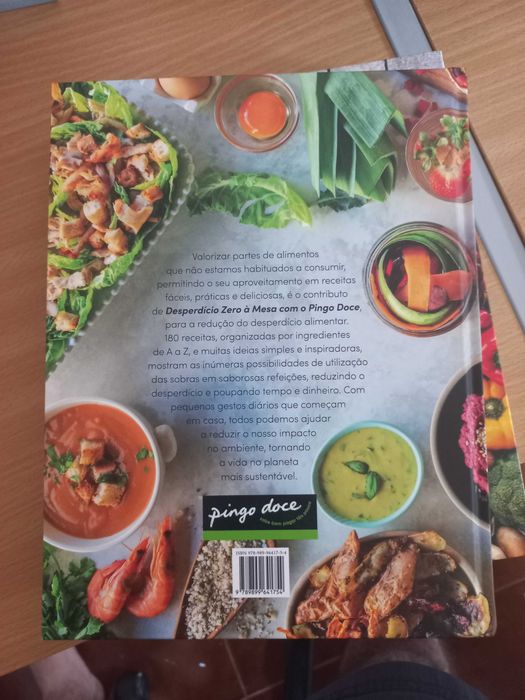 Livro de Cocktails Ã mesa com o Pingo Doce