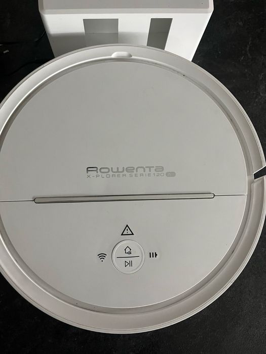 Миючий робот-пилесос Roventa