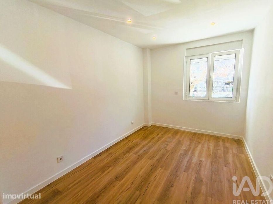 Apartamento T2 em Odivelas