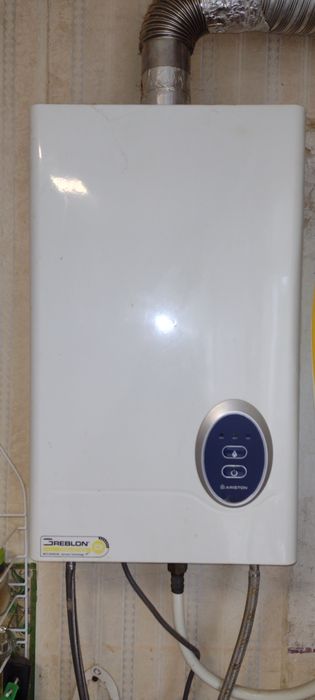 Ariston Marco Polo M1 10L FF – турбированная модель с закрытой камерой