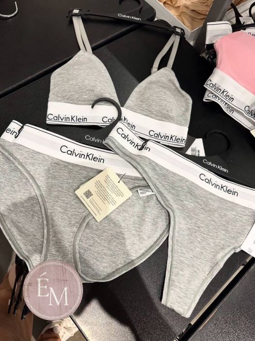 Комплект жіночої білизни Calvin Klein Modern Cotton трикутна чашечка