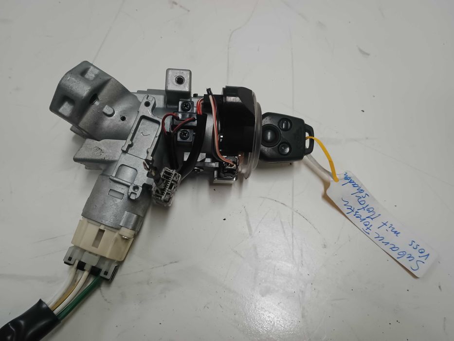 Stacyjka Subaru Outback IV BR Komplet z kluczykiem 2013r.