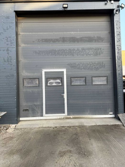 Wynajem nieruchomości-Warsztat samochodów ciężarowych