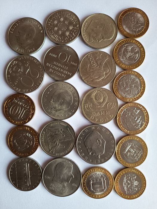 Moedas comemorativas da Rússia e da Alemanha