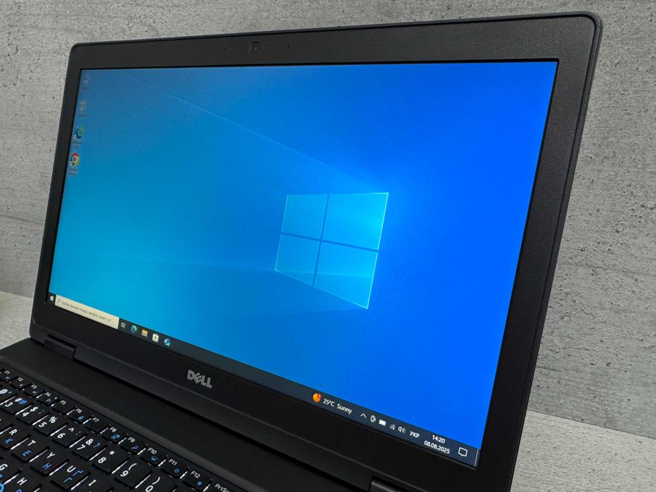 256gb ssd/15.6"/i5-6300u/8gb ddr4/Стильний ноутбук Dell 5580