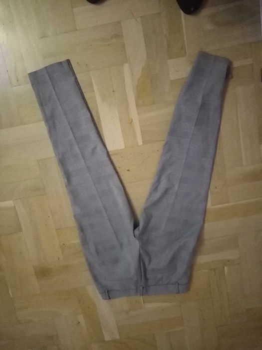Spodnie damskie w kratkę rozm 38