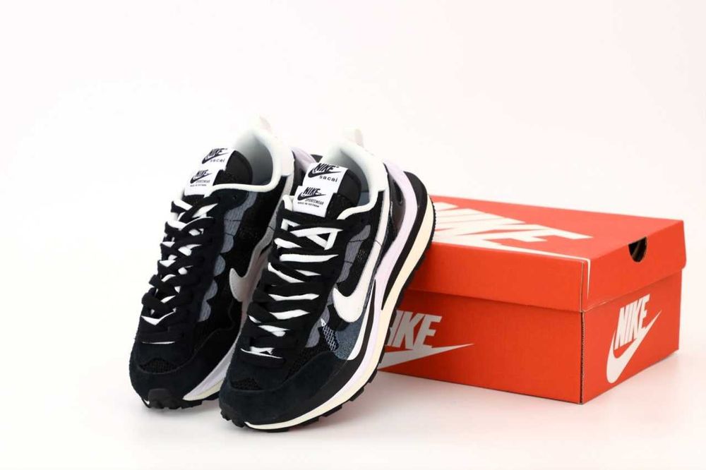 Чоловічі кросівки Sacai Nike VaporWaffle "Black/White" v1. 40-45
