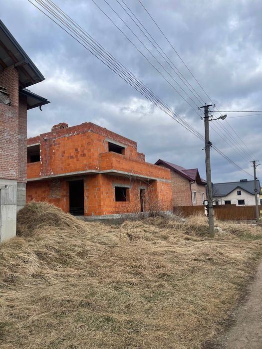 Продаж незавершеного будинку у с Сороки Львівські