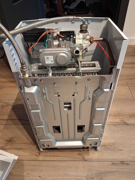 Vaillant gazowy przepływowy piecyk / podgrzewacz wody