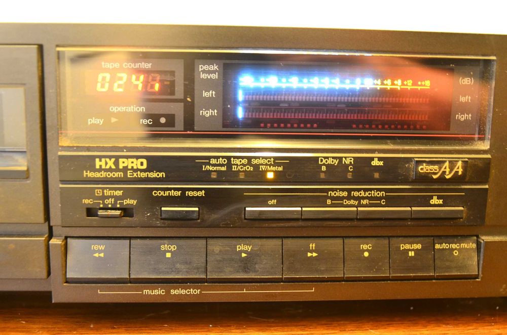 Technics - RS- B605 Leitor de cassetes de áudio