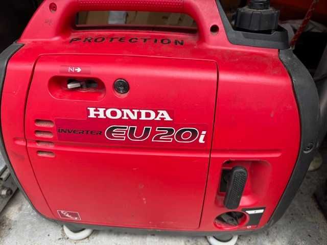 Samochód rat- tech. zabudowa aluminiowa. Cena bez wyposażenia,.