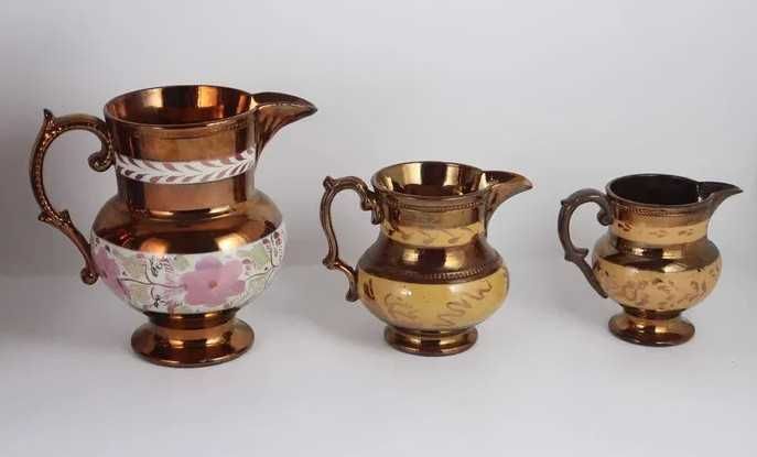 3 Jarros antigos em porcelana Lustrina