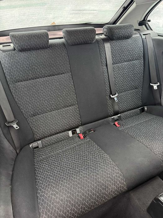 fotele BMW e46 compact EU - komplet przód + kanapa tył + 4 boczki
