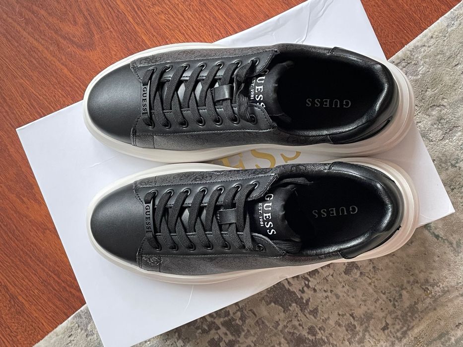 Ténis da Guess novo