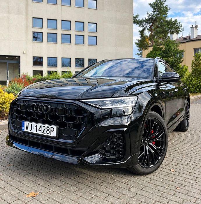 Audi Q8 Cesja leasingu Audi Q8 60 TFSI e - hybryda plug-in, benzyna + silnik
