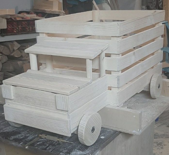 Машина із дерева, ящик для зберігання, машина-іграшка, інтер'єрна річ