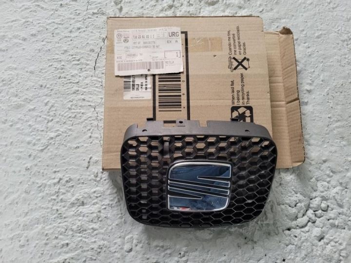 Grelha Para choques Seat Leon Fr 1m (Nova original)
