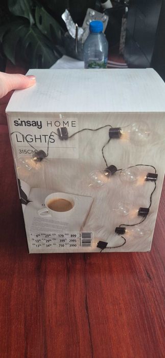 Lampki girlanda LED w kształcie żarówek Sinsay