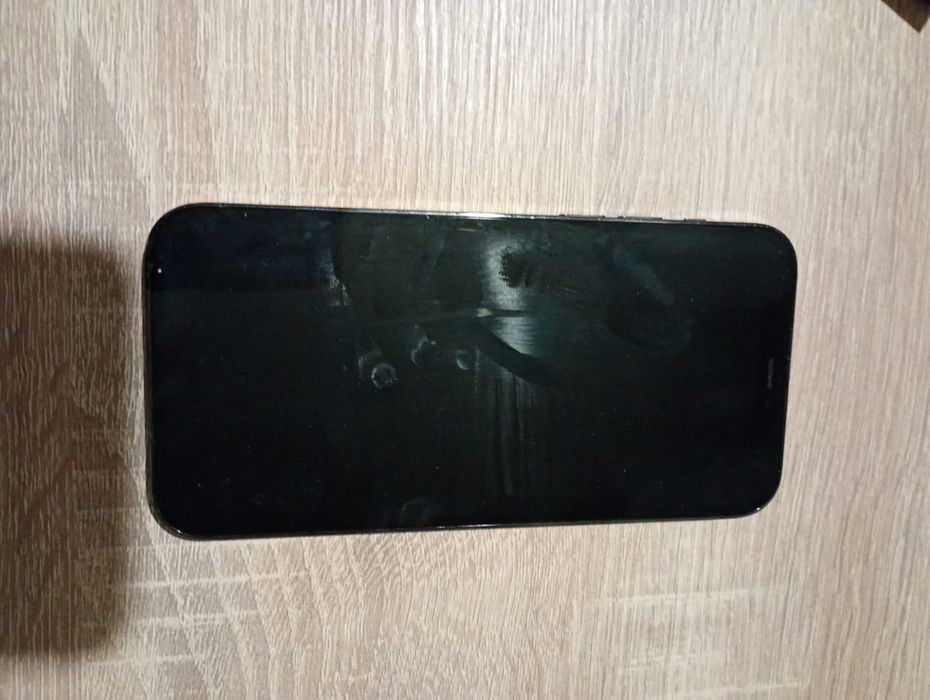 12 про на 128 батарея 100% 10500