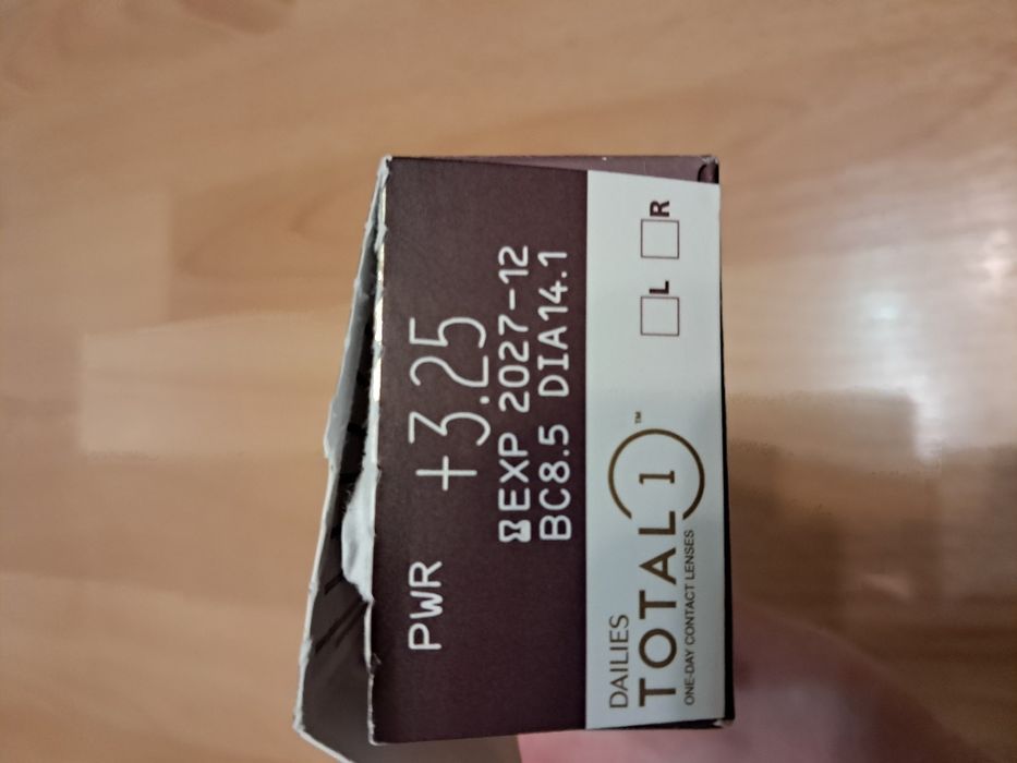 Soczewki Alcon jednodniowe +3.25 (28 sztuk)