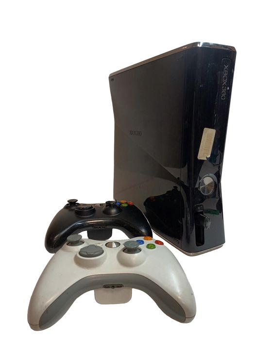 Konsola Xbox 360 s na części