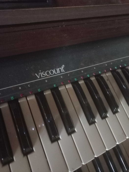 Órgão piano Viscount