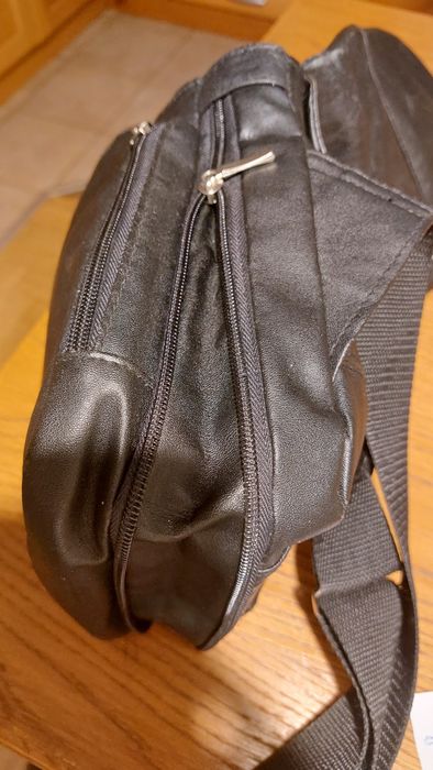 Saszetka męska że skóry