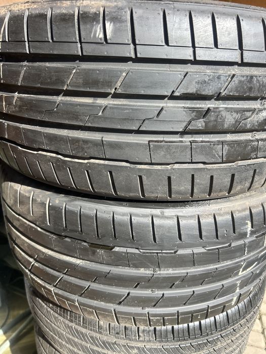 235/40/19 96W  Hankok Ventus S1 Evo3