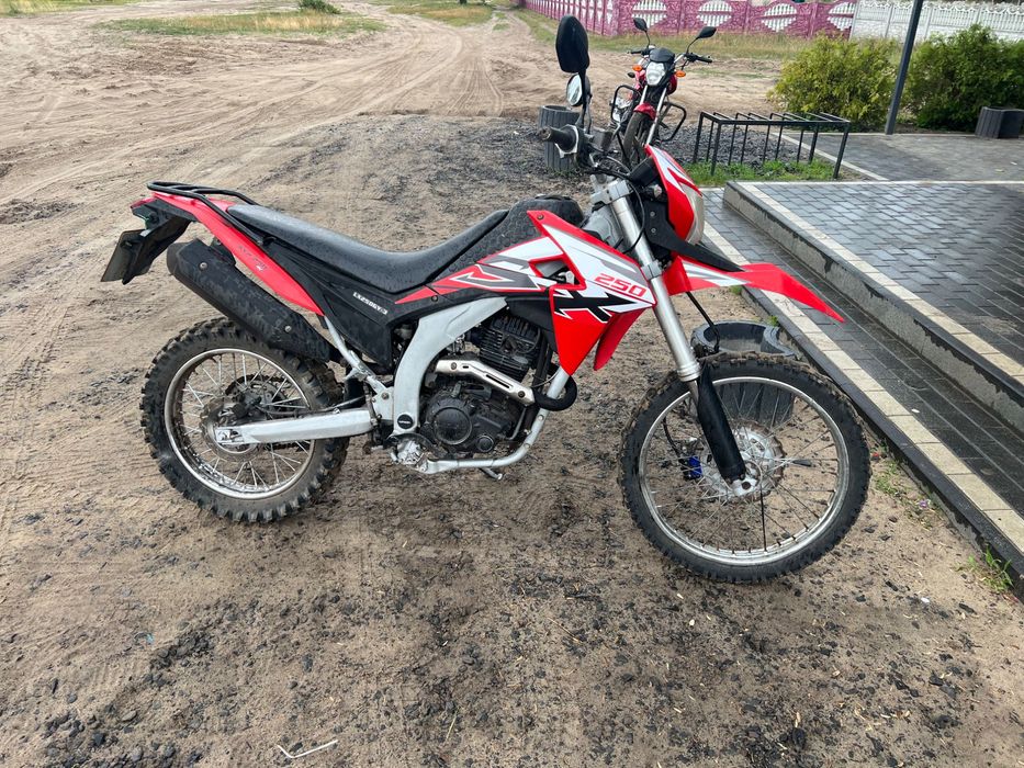 Продам  Лось 250 стан бомба
