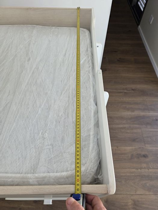 Cama criança com arrumos