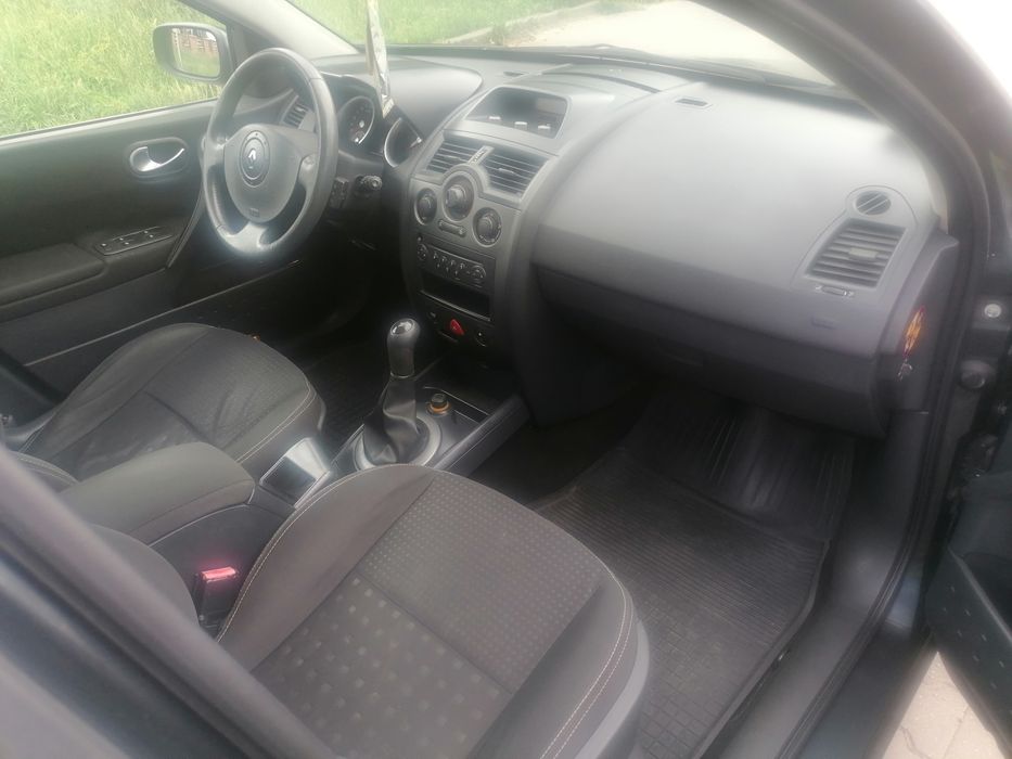 Renault megane 2005r 1.4 benzyna 193 tys 5 drzwi