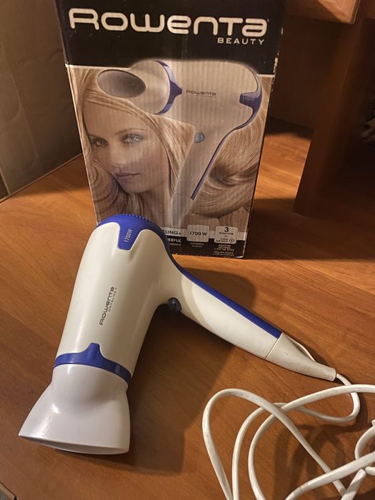 Фен Rowenta  CV 4330