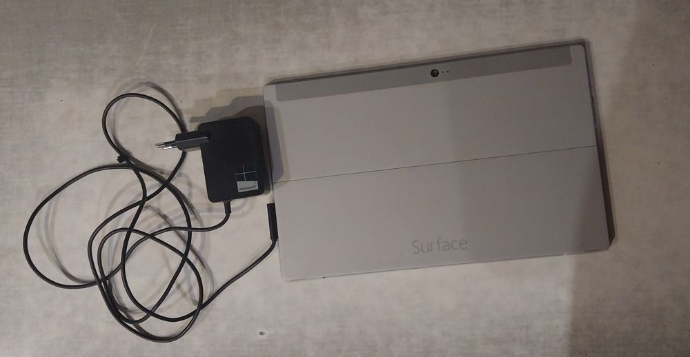 Планшет Microsoft Surface RT 32Gb. Windows 8.1