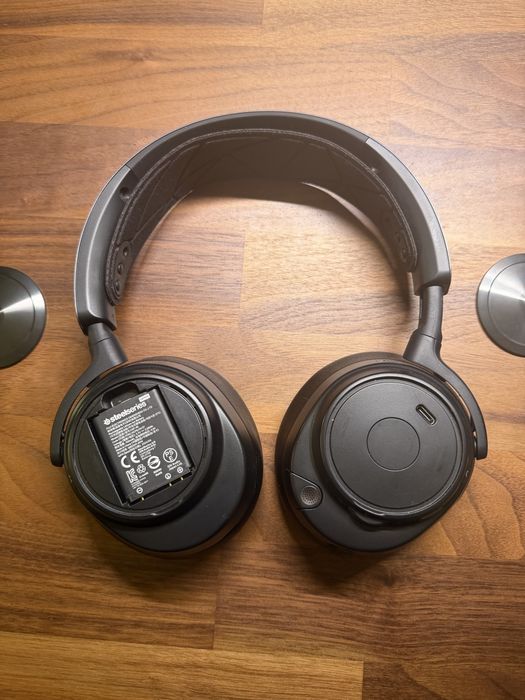 Steelseries Artics Nova Pro Wireless