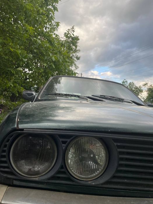 Bmw e30 1.8 (Не на ходу)