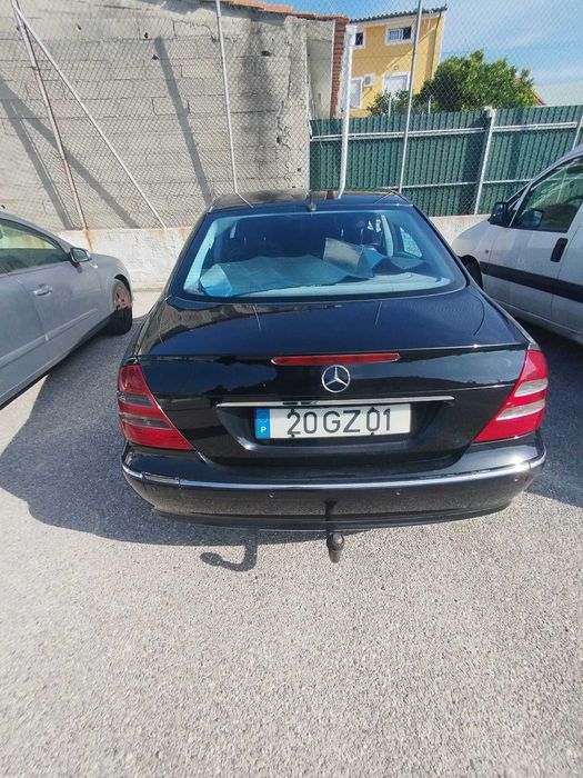 Mercedes-Benz class E foto 5