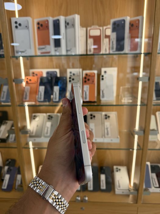 IPHONE 17 PRO 256gb ( completamente novo )