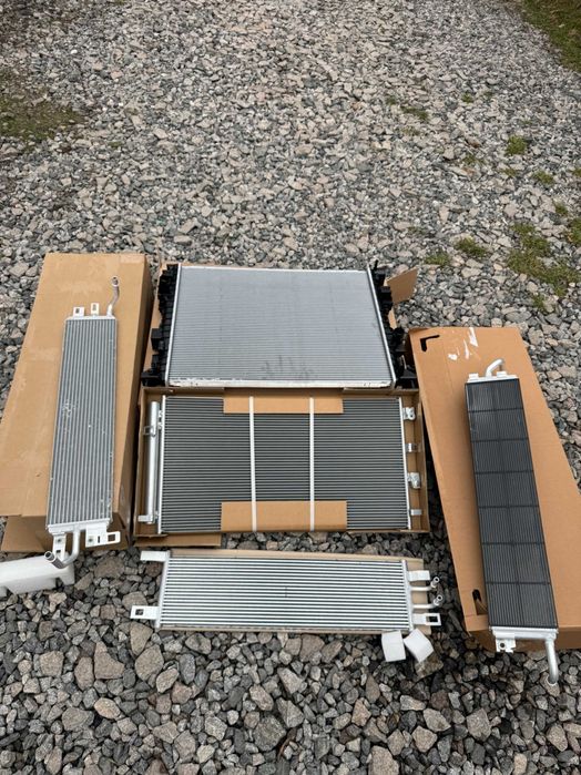 Радіатор охолодження  Ford Kuga Escape Mk4 2020 2021 2022 2023 2024