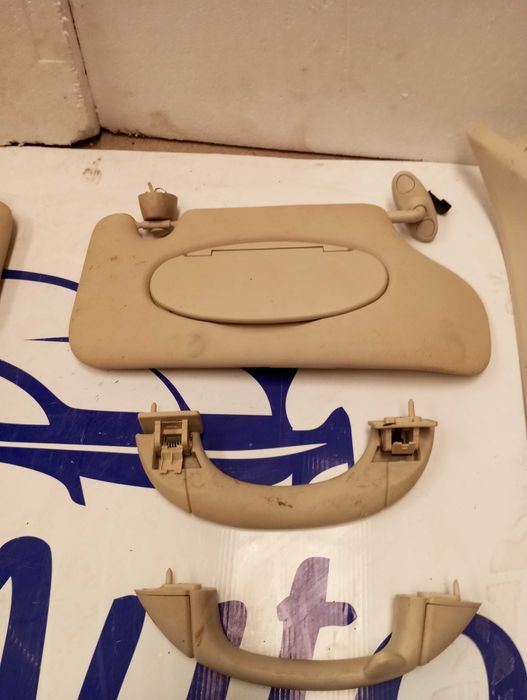 Conjunto Plásticos Interiores MINI Countryman ALL4 — Palas, Pilares e Pegas