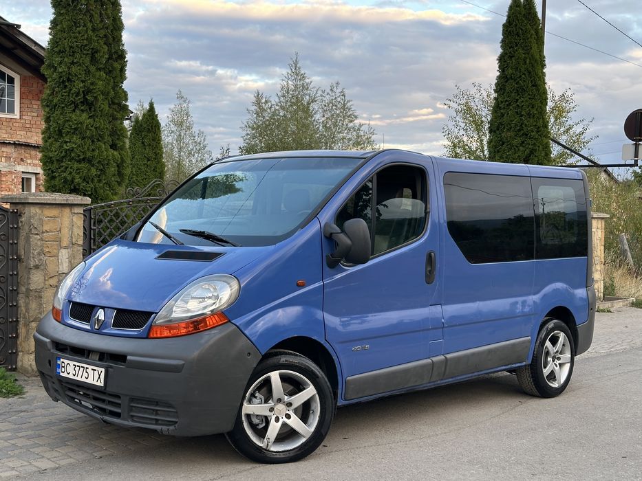 Продам RENAULT TRAFIC 1.9 dCi 6-ти ступка
