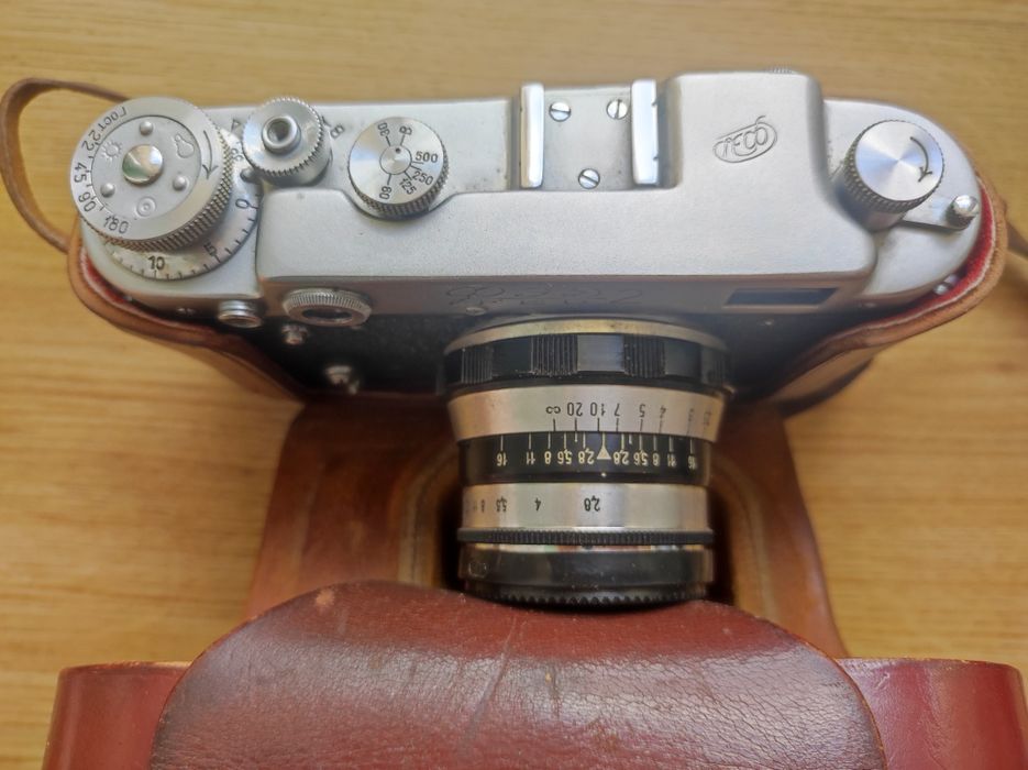 Analogowy aparat fotograficzny FED 2.