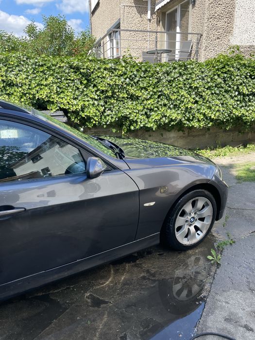 Bmw e 90  320d.