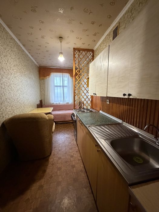 Продам 1-кімнатну Г.Крут