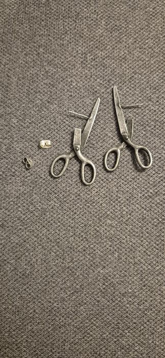 Kolczyki wkręty nożyce nożyczki unisex