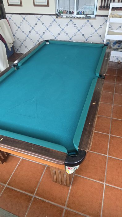 Mesa de Snooker / Bilhar 
Vende-se mesa de snooker em bo