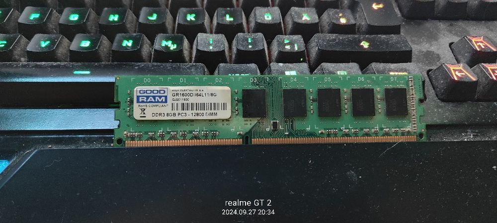 Mam na sprzedasz pamięci RAM DDR 3 8 GB 1600