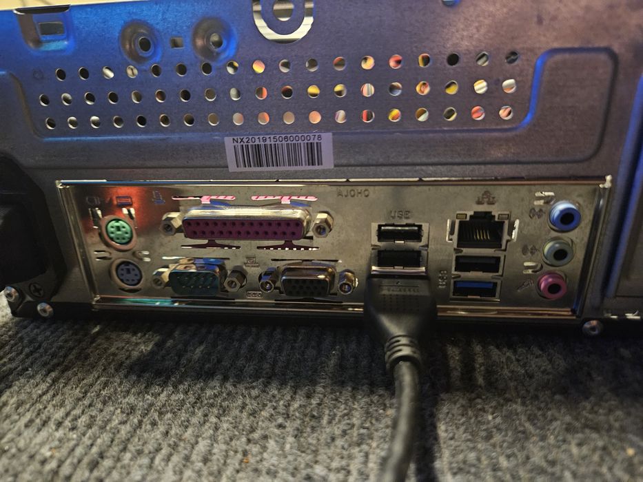 Computador ASRock.celeron j1800. 4gb DDR3 .500gb hdd