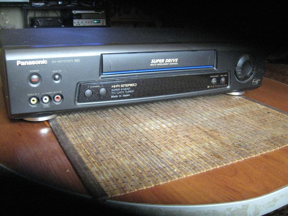 Видеомагнитофон HI-FI Panasonic NV-HD 7070PX. 6 Heads. Stereo.