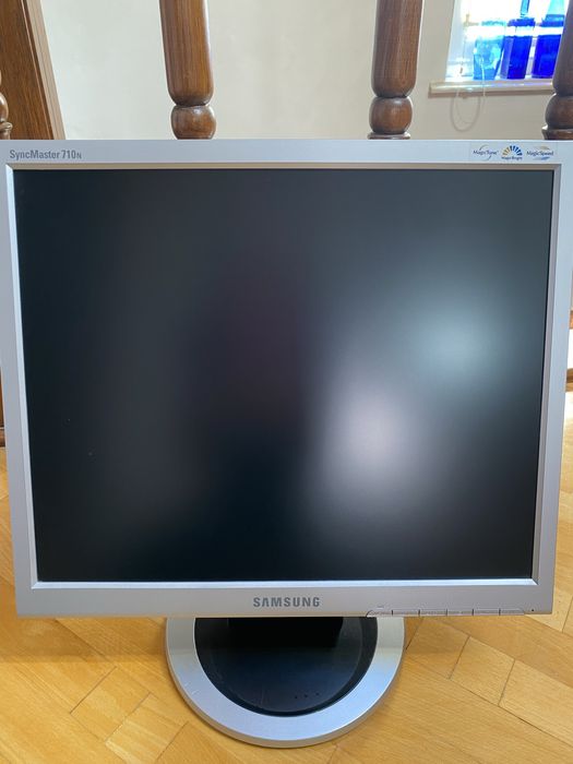 Монитор  Sony  SyncMaster 710n